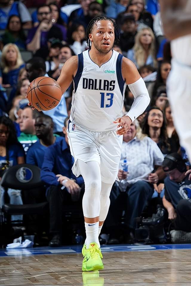 球员阵容深 球员阵容深