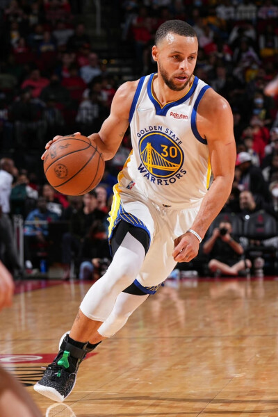 NBA受包夹频率最高的五人是谁？前10得分手仅两位+一人和球队闹僵